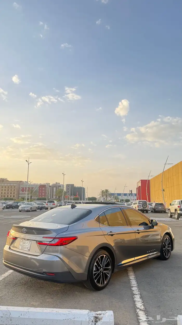 كامري LE تيتانيوم هايبرد 2025 9