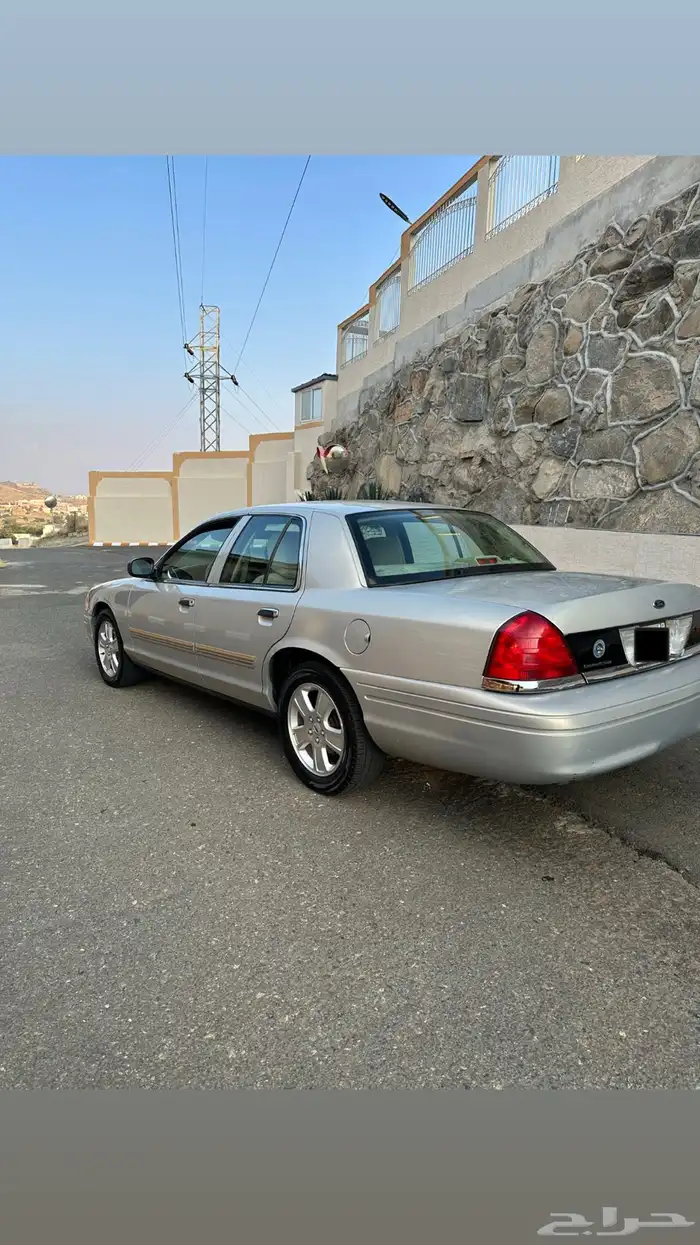 فورد كروان فكتوريا 2011 وكاله 8