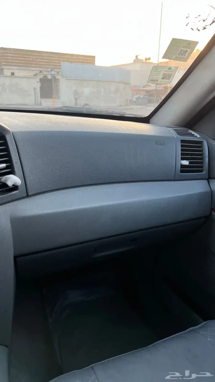 جيب قراند شروكي ليمتد موديل 2006 38