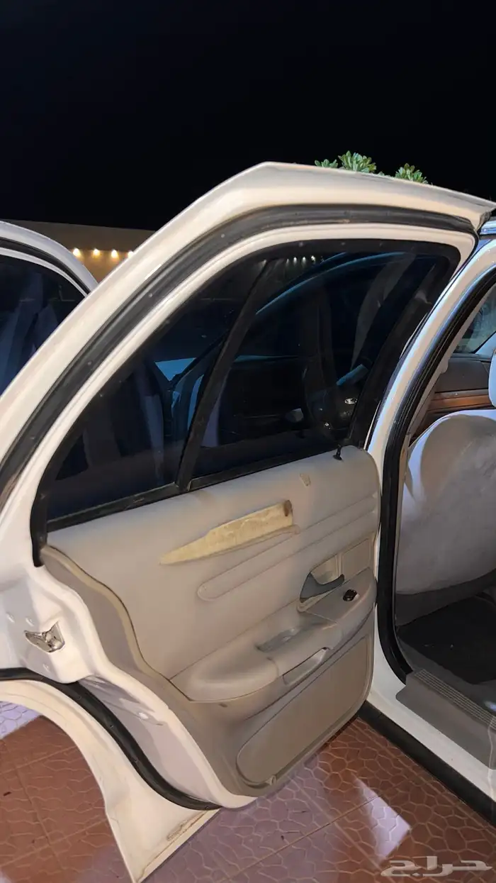 فورد فكتوريا بوليسي 11