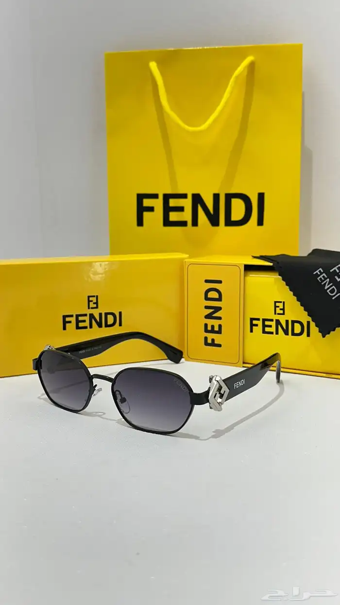 جديدنا للنظارات الشمسية الرجالية والنسائية الماركة 53