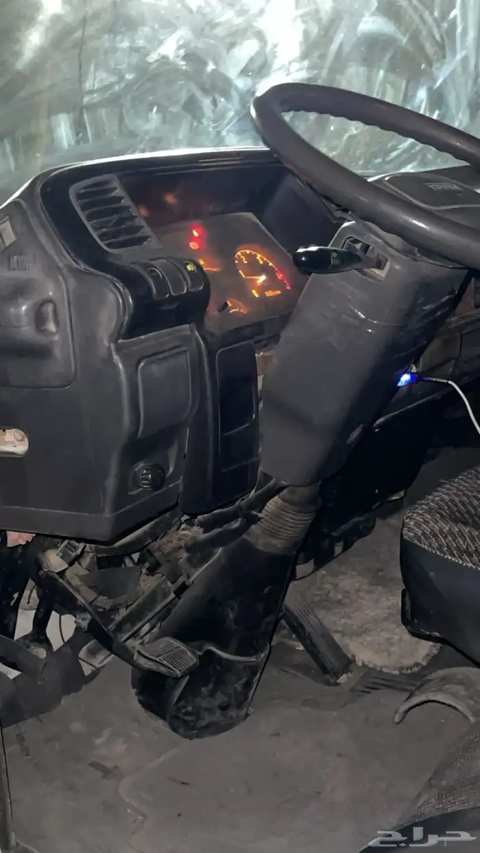 دنا ايسوزو شبه مخزنه موديل 2000 طرمبة كبيره كل شي على الشرط 15