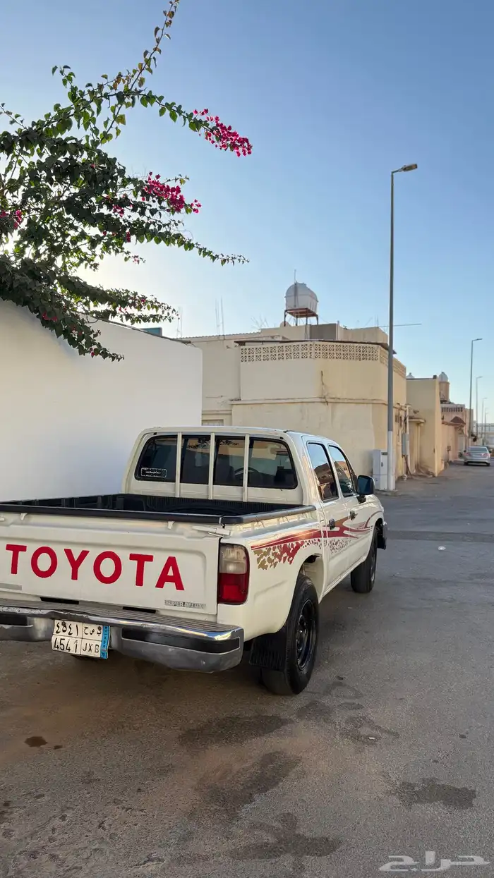 للبيع هيلوكس ديزل بدي رش تجميلي على نضفه فير شرط مكينه شرط 0