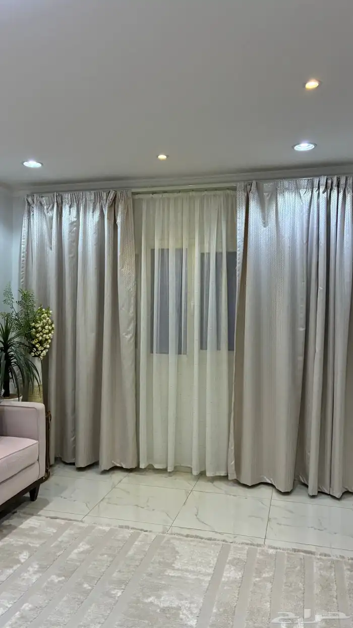 كنب و مكتبه وفرشه 1