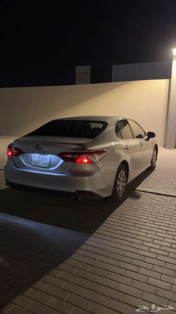 للبيع كامري ستاندر 3