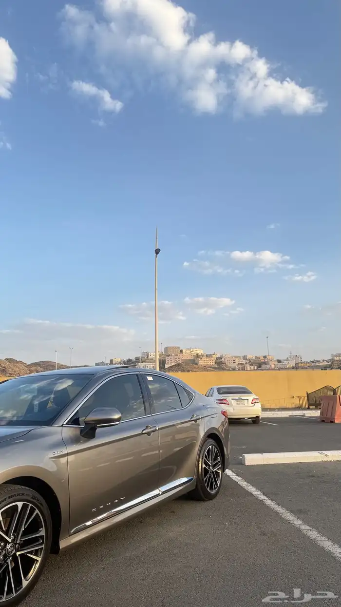 كامري LE تيتانيوم هايبرد 2025 1