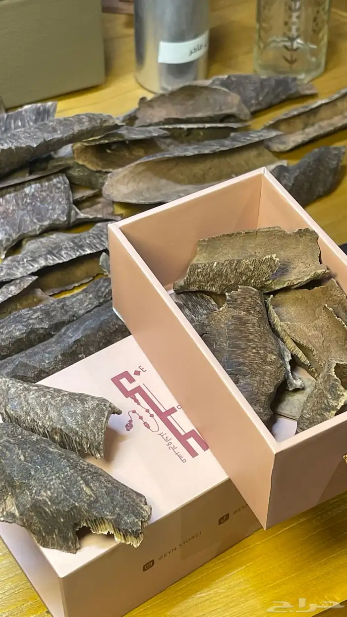 عود زوايا هندي قرميد فاخر طبيعي 8