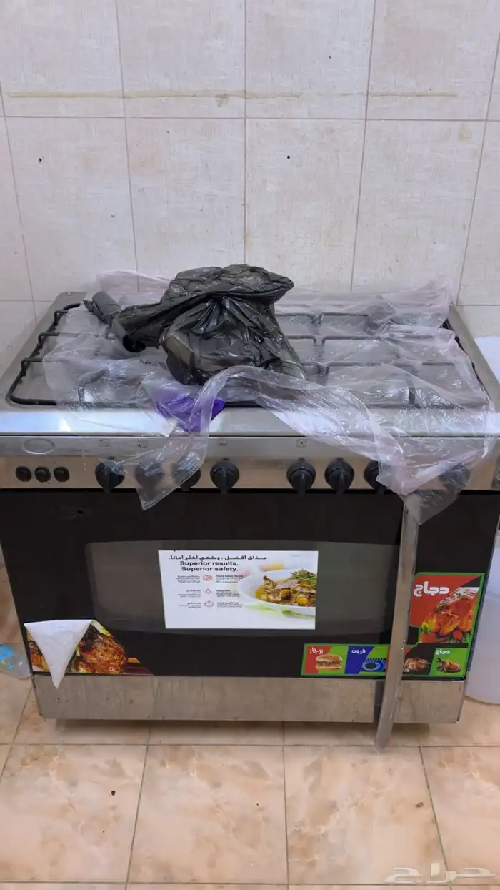 اثاث للبيع مكيفات وفرن وثلاجه 1