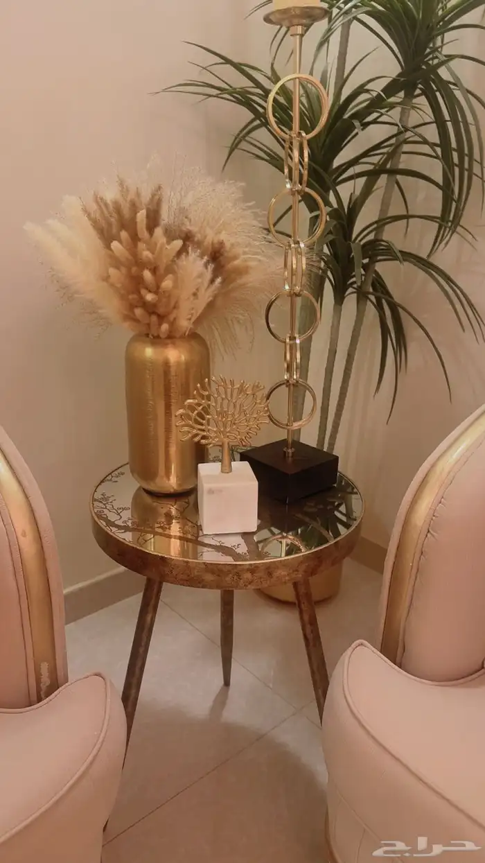 للبيع كنب مع ملحقات 12