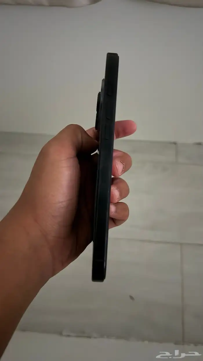 ايفون 16 برو ماكس 256 قيقا 3