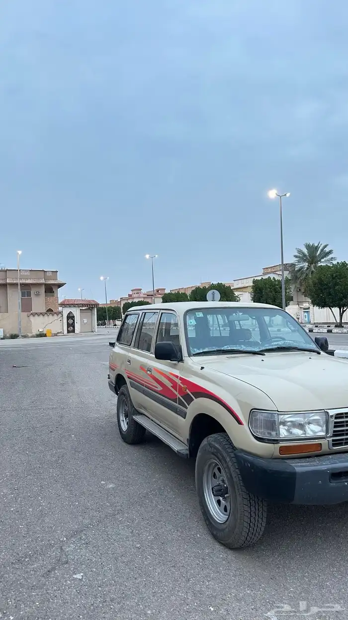 جيب لاند كلوزر موديل1996 4