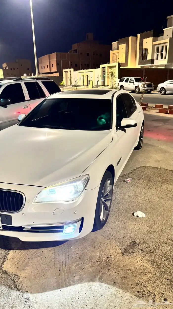 بي ام دبليو 2013 الفئة السابعة 740li 4