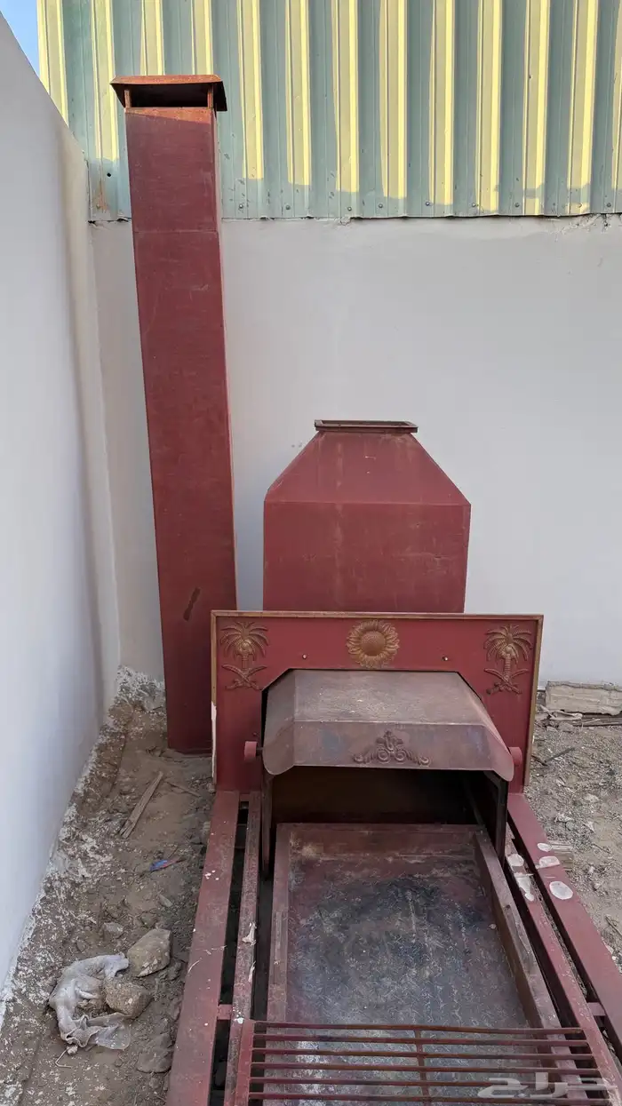 وجار ومدخنة مخيمات وبيت شعر 0