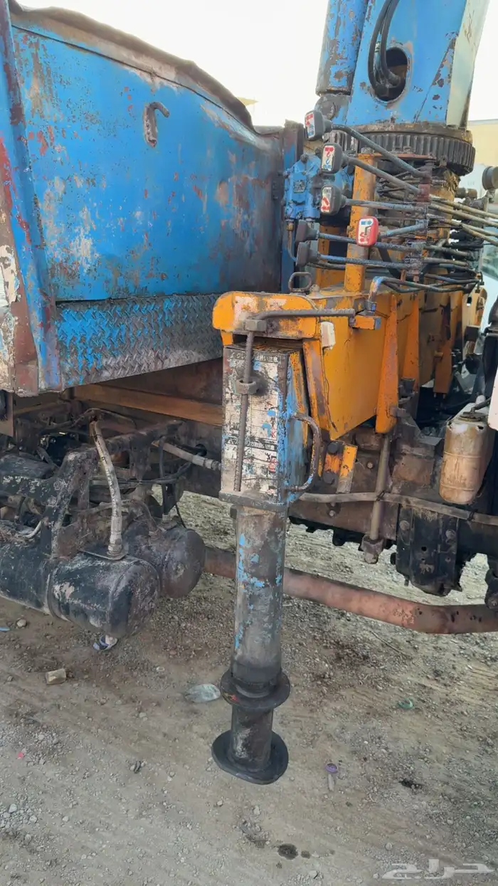 لوري ايسوزو 8 مسمار FSR موديل 2005 كرين 3