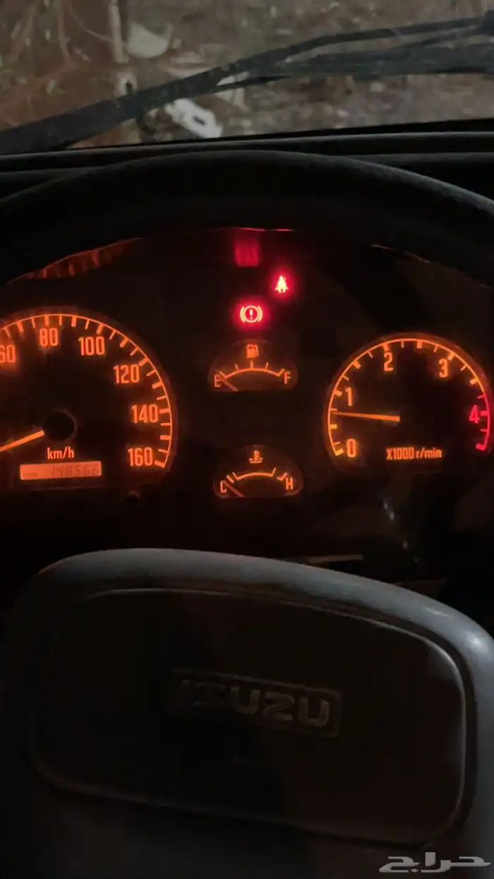 دنا ايسوزو شبه مخزنه موديل 2000 طرمبة كبيره كل شي على الشرط 13