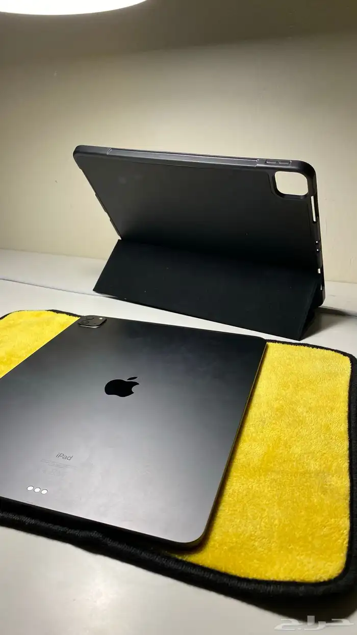 ايباد برو مع هديتين مجانا 16