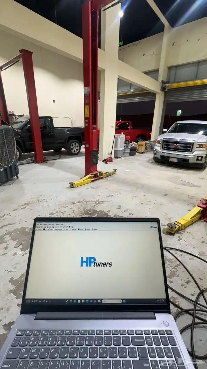 مركز صيانة   ميكانيك   برمجة   فحص وكهرباء   توضيب مكائن 2