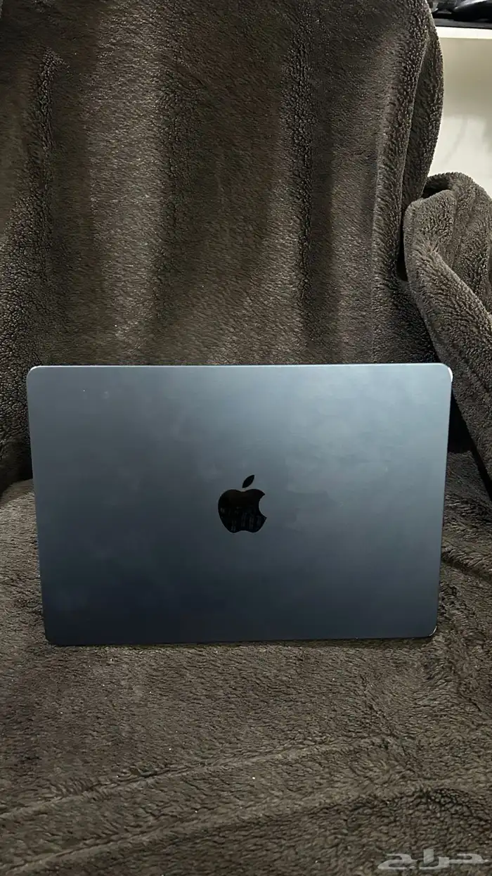لابتوب ماك بوك اير استعمال ممتاز ومافيه اي خرابات او تعليق 2
