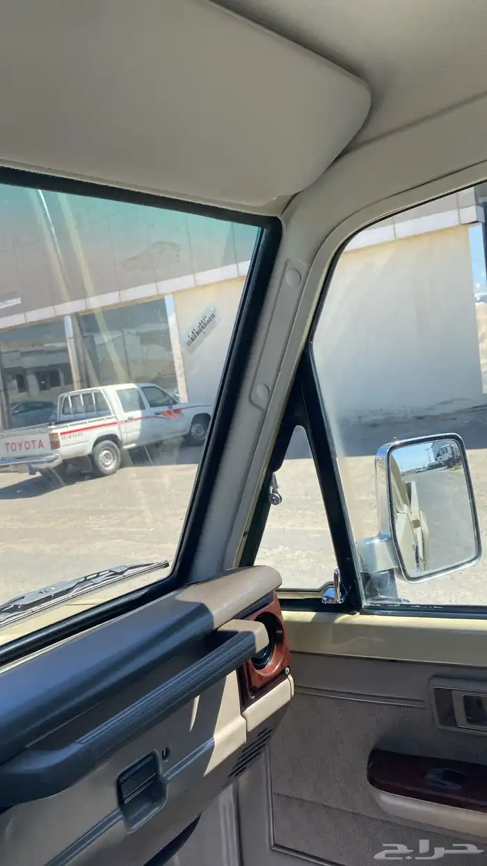 شاص 2009 رفرف بدون مكره وبدون دفلك ممشى 181 الف حقيقي وكالة 10