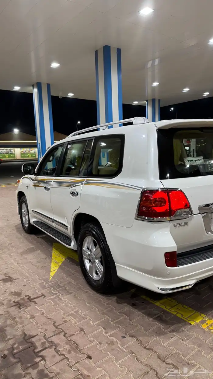 في اكس ار لاندكروزر 2015 2