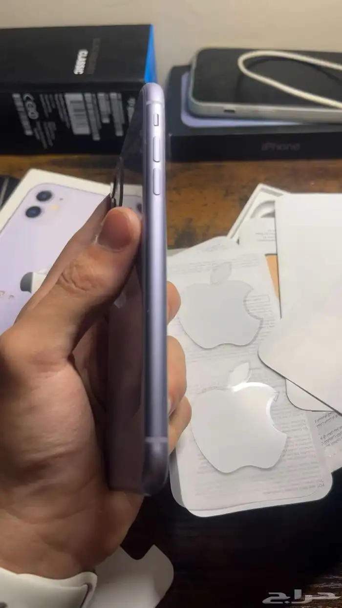 ايفون 11 العادي تم البيع 4