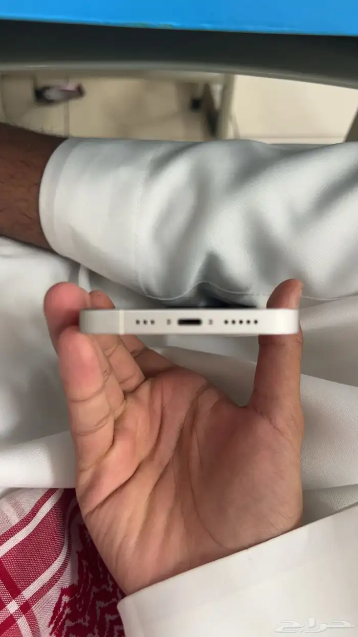 ايفون 14 العادي نظيف 2
