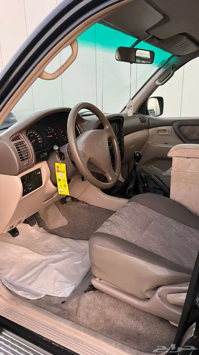 لاندكروزر اسود قير عادي اساس 6