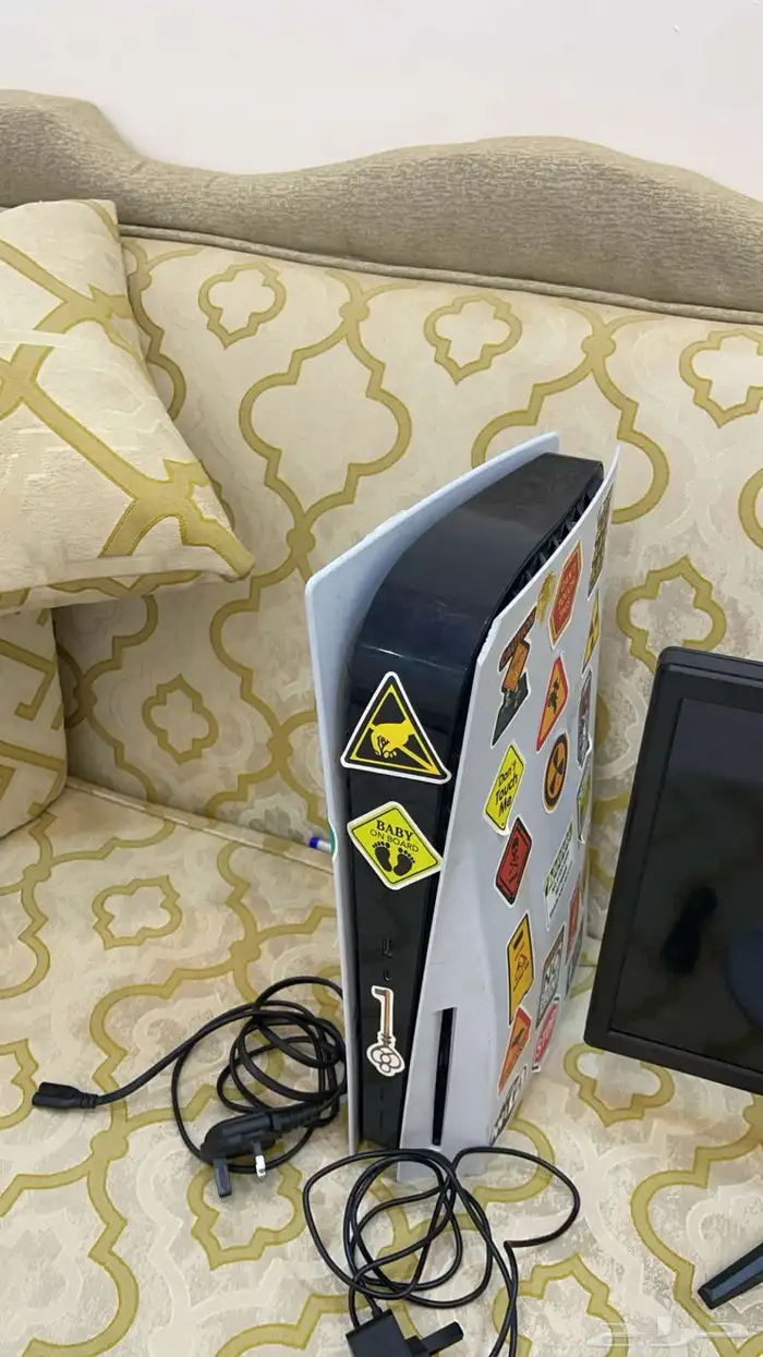 سودني 5 شغال مغير مدخل HD فقط معه 3 يدات اصليه مع شاشه 2