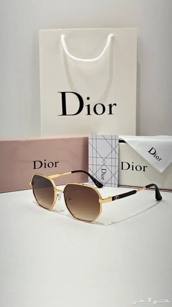 جديدنا للنظارات الشمسية الرجالية والنسائية الماركة 32