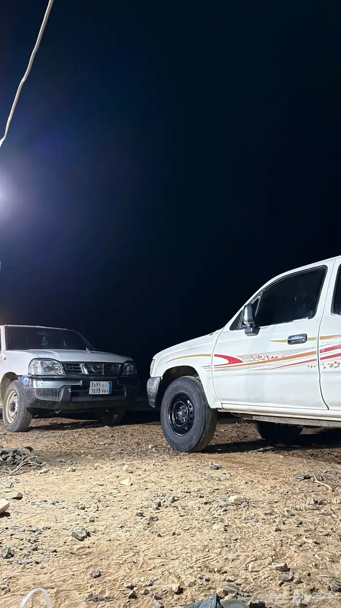 للبيع هيلوكس ديزل بدي رش تجميلي على نضفه فير شرط مكينه شرط 6