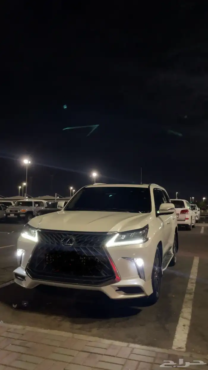 لكزس 2017 1