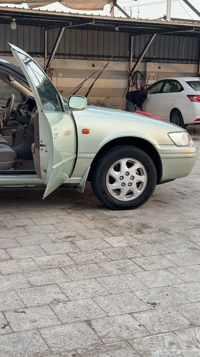 للبيع كامري 2001 17