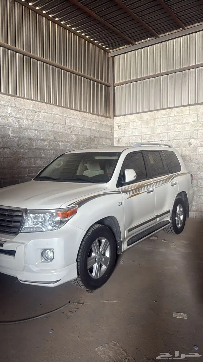 في اكس ار لاندكروزر 2015 7