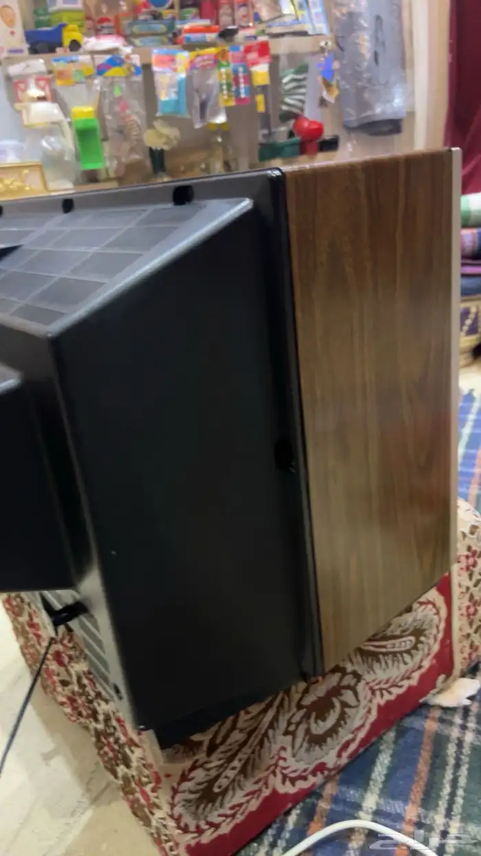 تلفزيون قديم خشبي 1