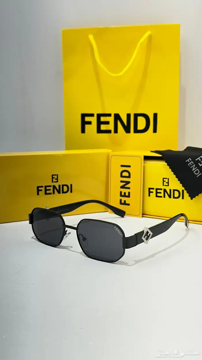 جديدنا للنظارات الشمسية الرجالية والنسائية الماركة 42