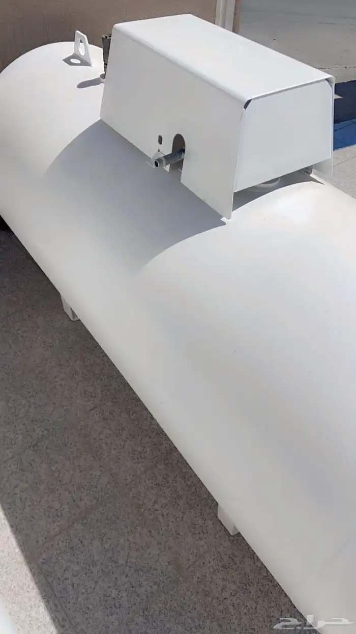 خزان غاز حجم 1000 وكذلك حجم 450 للبيع 2