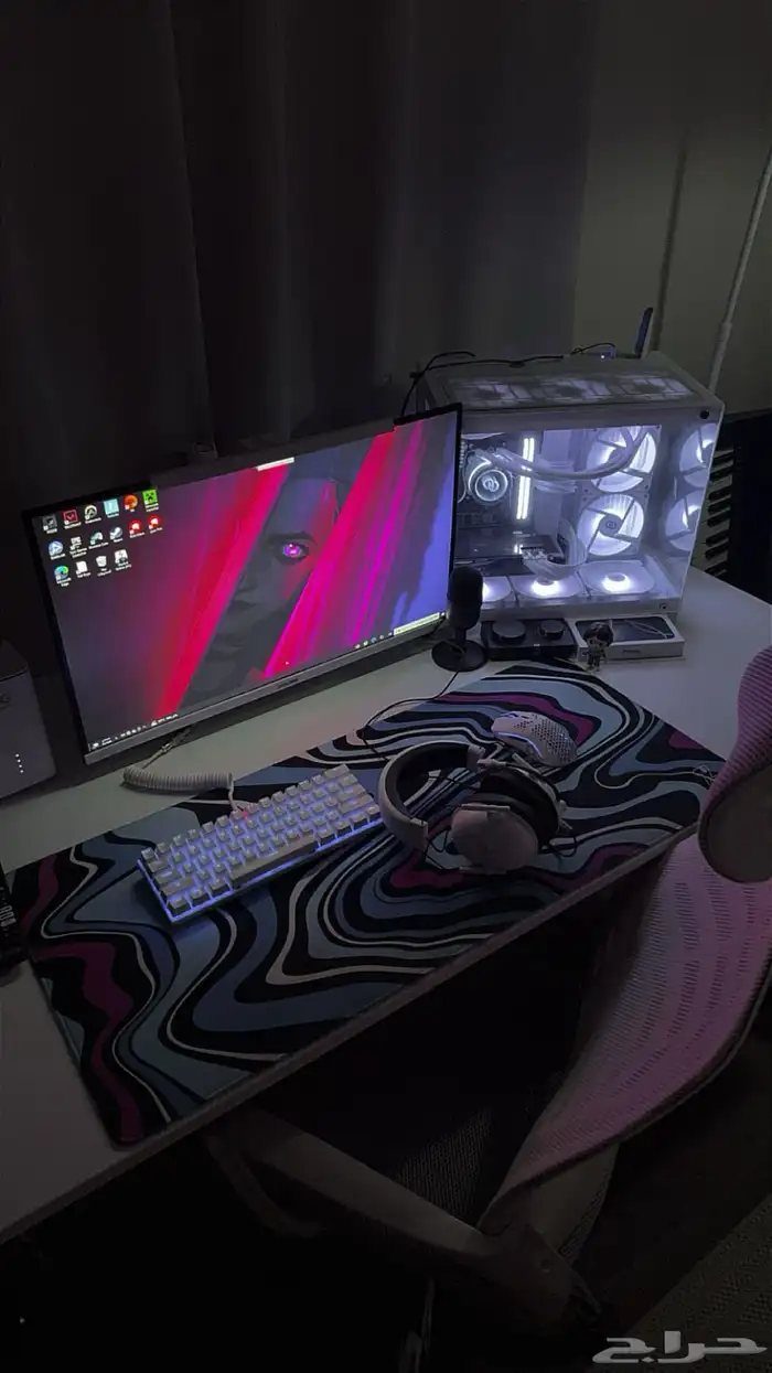 بيسي مع شاشة 0