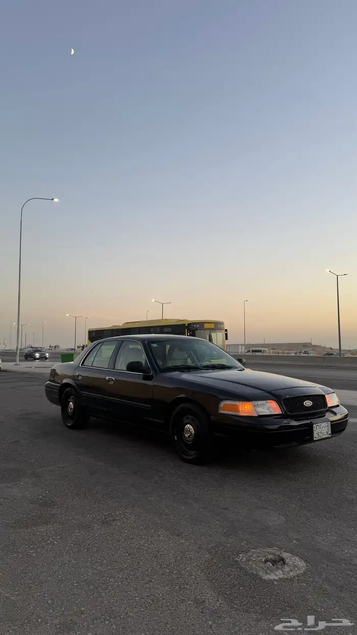 فورد كروان فكتوريا 2011 2