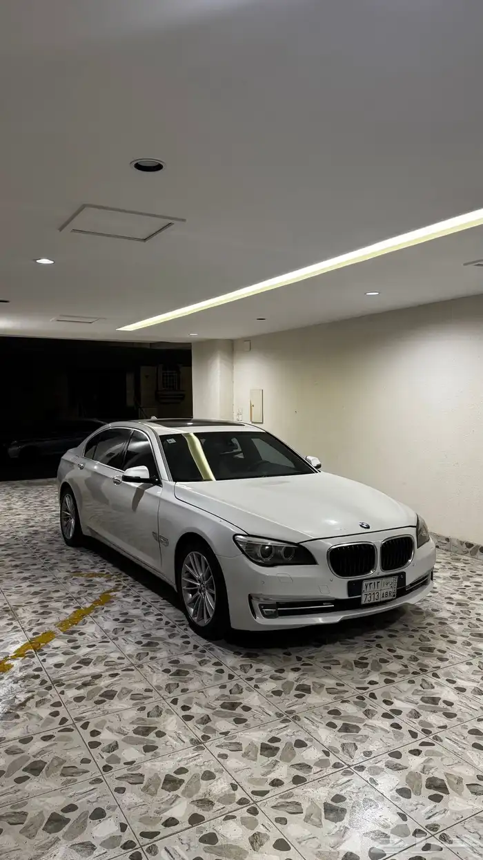 بي ام دبليو 730 v6 0
