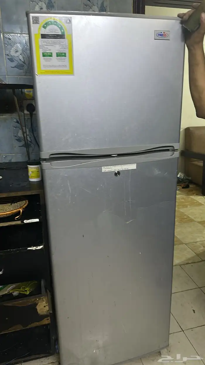 رفوف واستنادات تموينات مشكلة 6