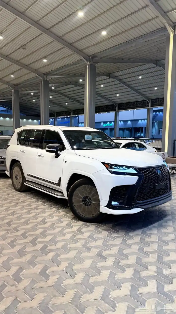 جيب لكزس F SPOORT سعودي 2025 بأقل سعر 9