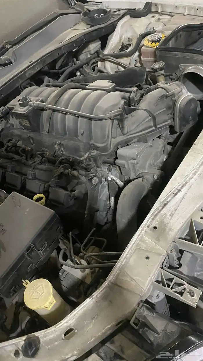 اعرض لكم قطع غيار كلايزلر srt 6.4 تشليح 3