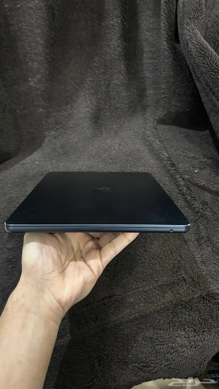 لابتوب ماك بوك اير استعمال ممتاز ومافيه اي خرابات او تعليق 3