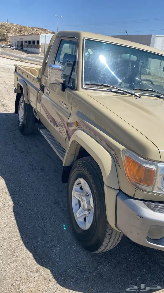 شاص 2009 رفرف بدون مكره وبدون دفلك ممشى 181 الف حقيقي وكالة 28