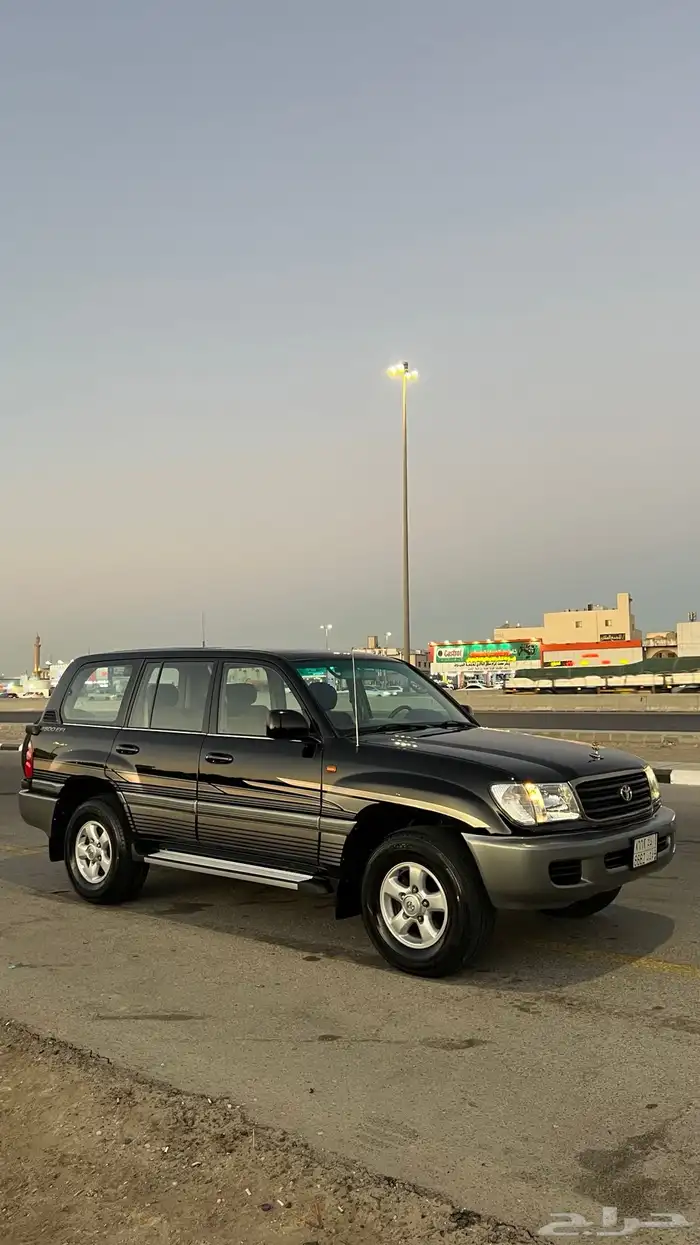 لاندكروزر اسود قير عادي اساس 0