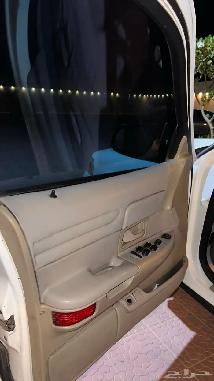 فورد فكتوريا بوليسي 10