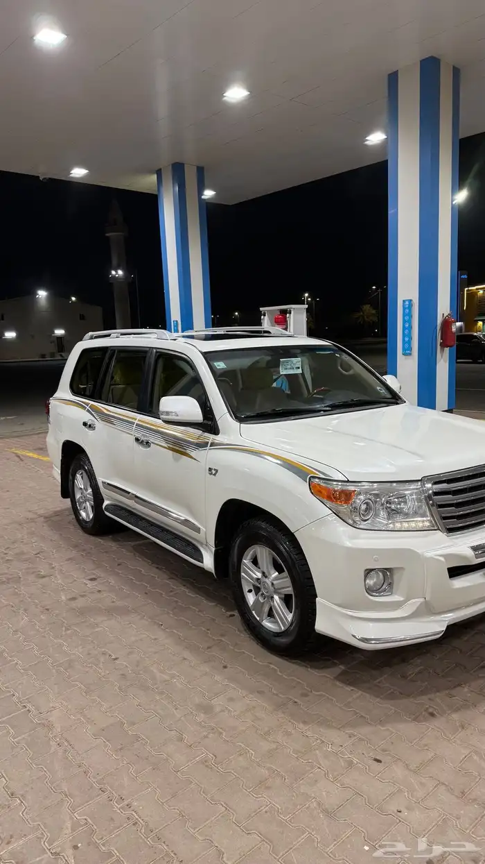 في اكس ار لاندكروزر 2015 5