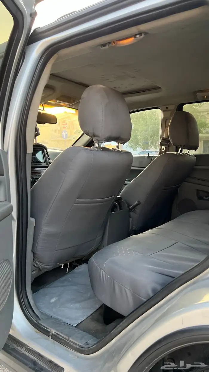 جيب قراند شروكي ليمتد موديل 2006 17