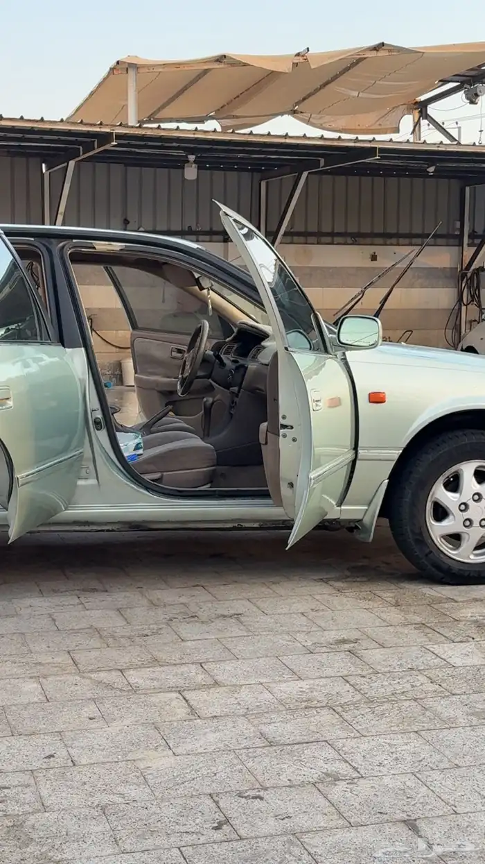 للبيع كامري 2001 18