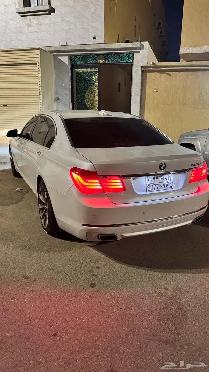 بي ام دبليو 2013 الفئة السابعة 740li 1